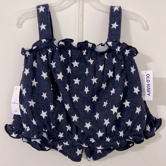 3T NWT Old Navy 2 Piece Stars Outfit (Tank & Shorts) - Picture 1 of 7